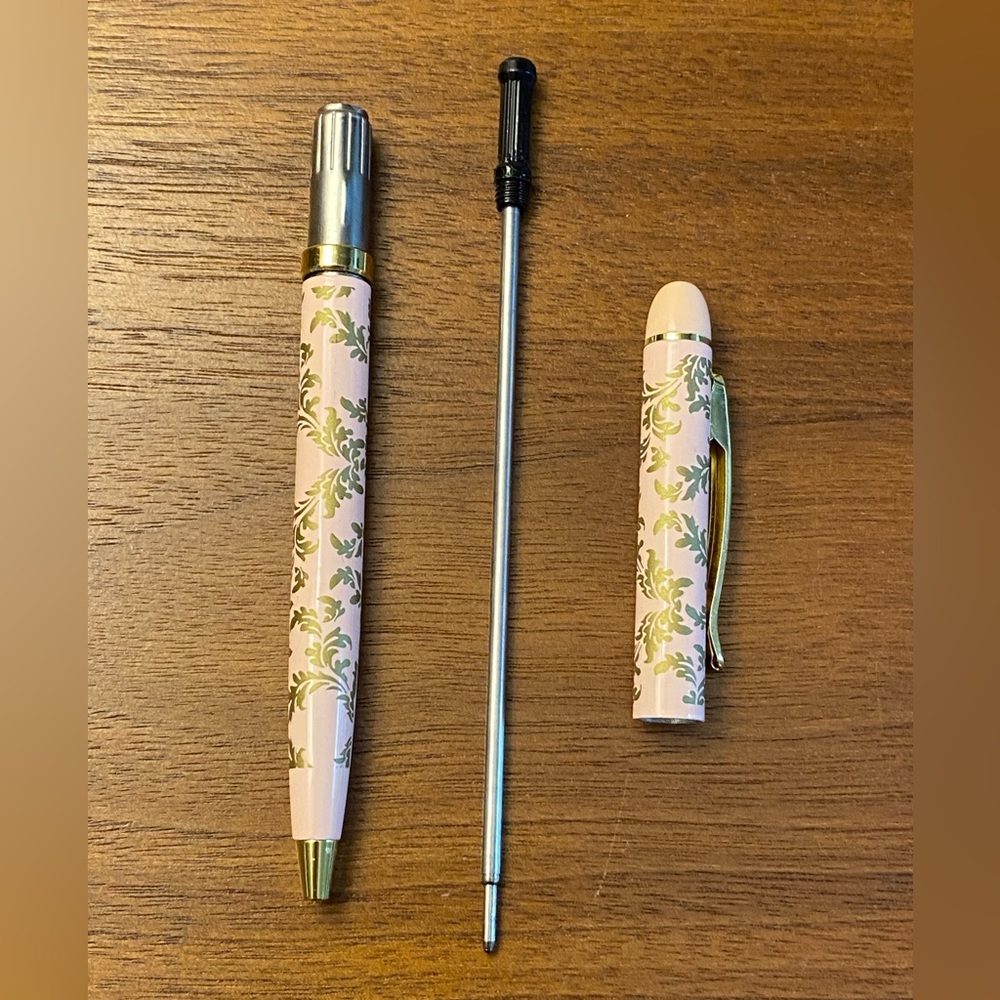 Langham Hotel Pink and Gold Pen Set - Picture 7 of 7